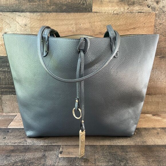 Vegan Pebbled Leather Reversible Tote Bag Cream and Grey - Picture 3 of 14